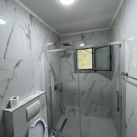 Yllis Rooms Himarë Exterior foto