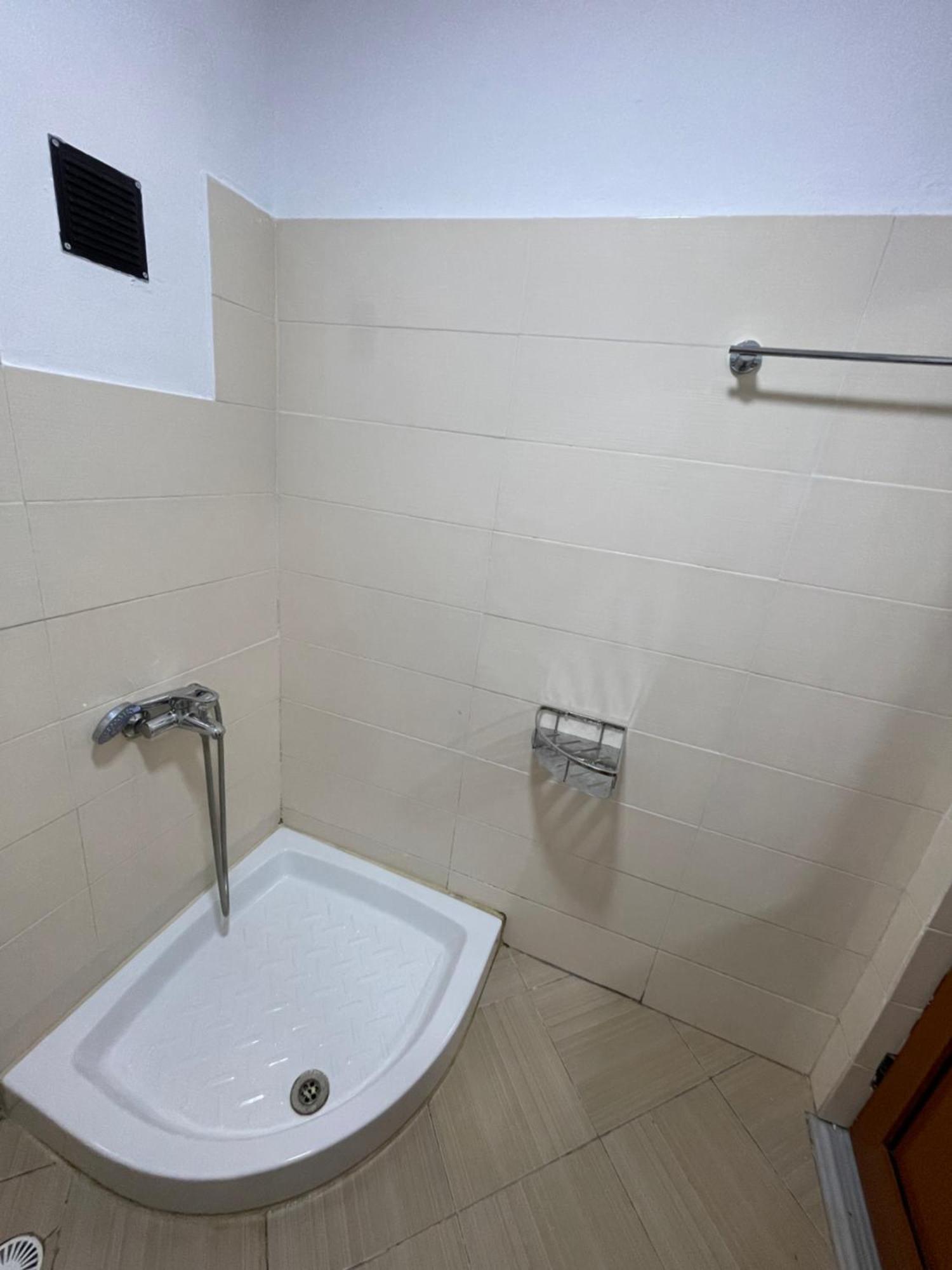 Yllis Apartment